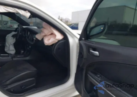 2017 Dodge Charger R/T Scat Pack Rwd z USA, uszkodzony, nr VIN 2C3CDXGJ3HH556937